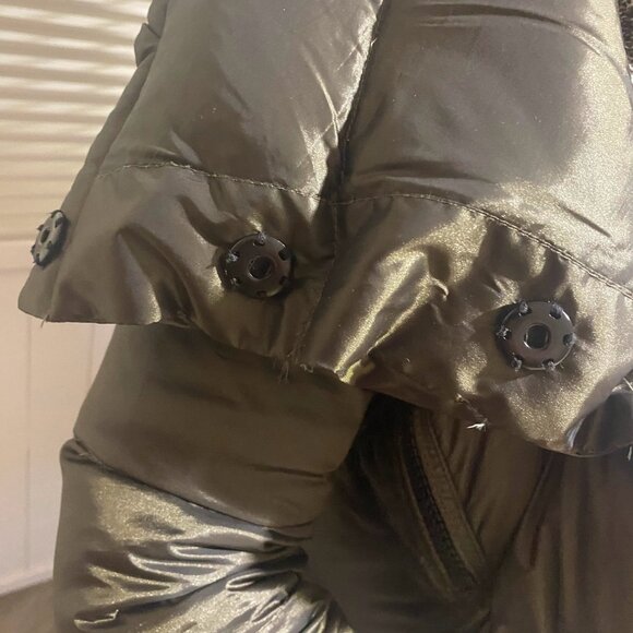 BCBG Maxazria long puffer downfilled - Picture 4 of 8